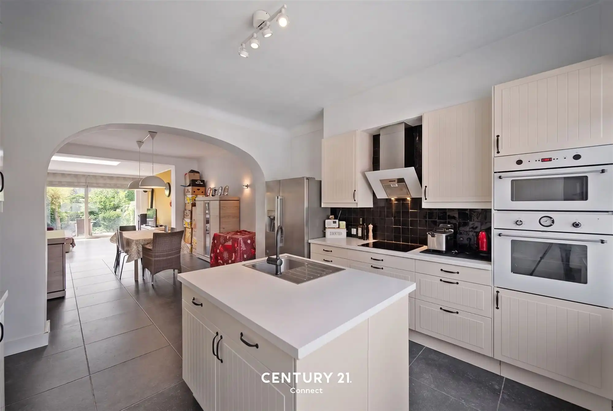 Instapklare rijwoning met tuin. foto 7