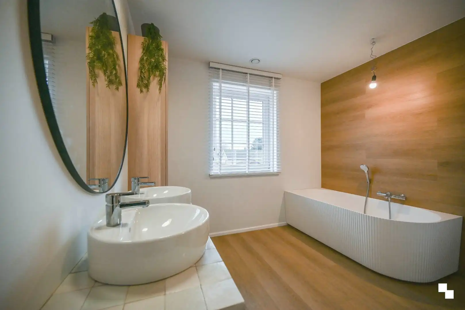 Gemeubelde high-end woning in rustige buurt in Waregem foto 17