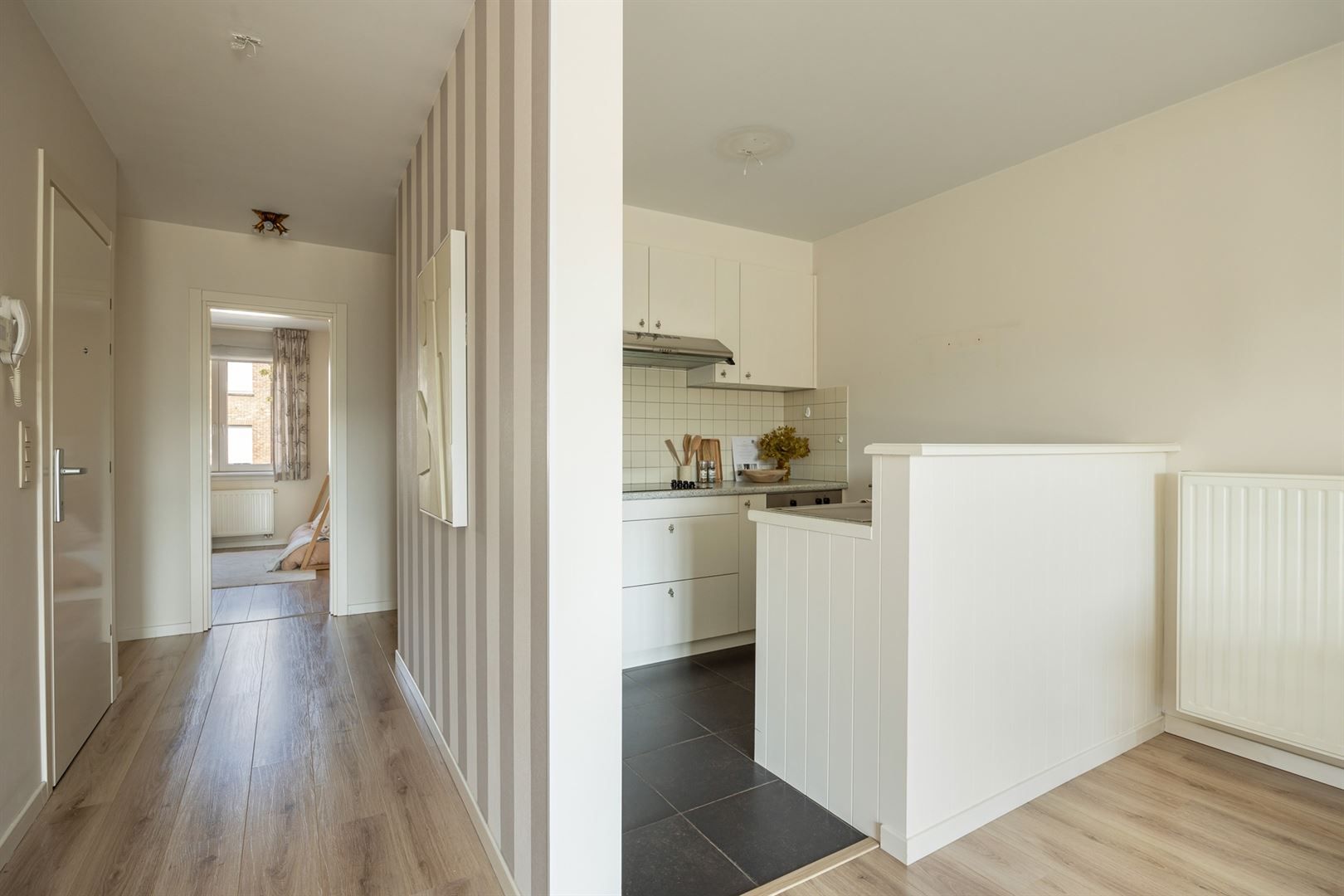 Instapklaar appartement met groot terras en autostaanplaats foto 10