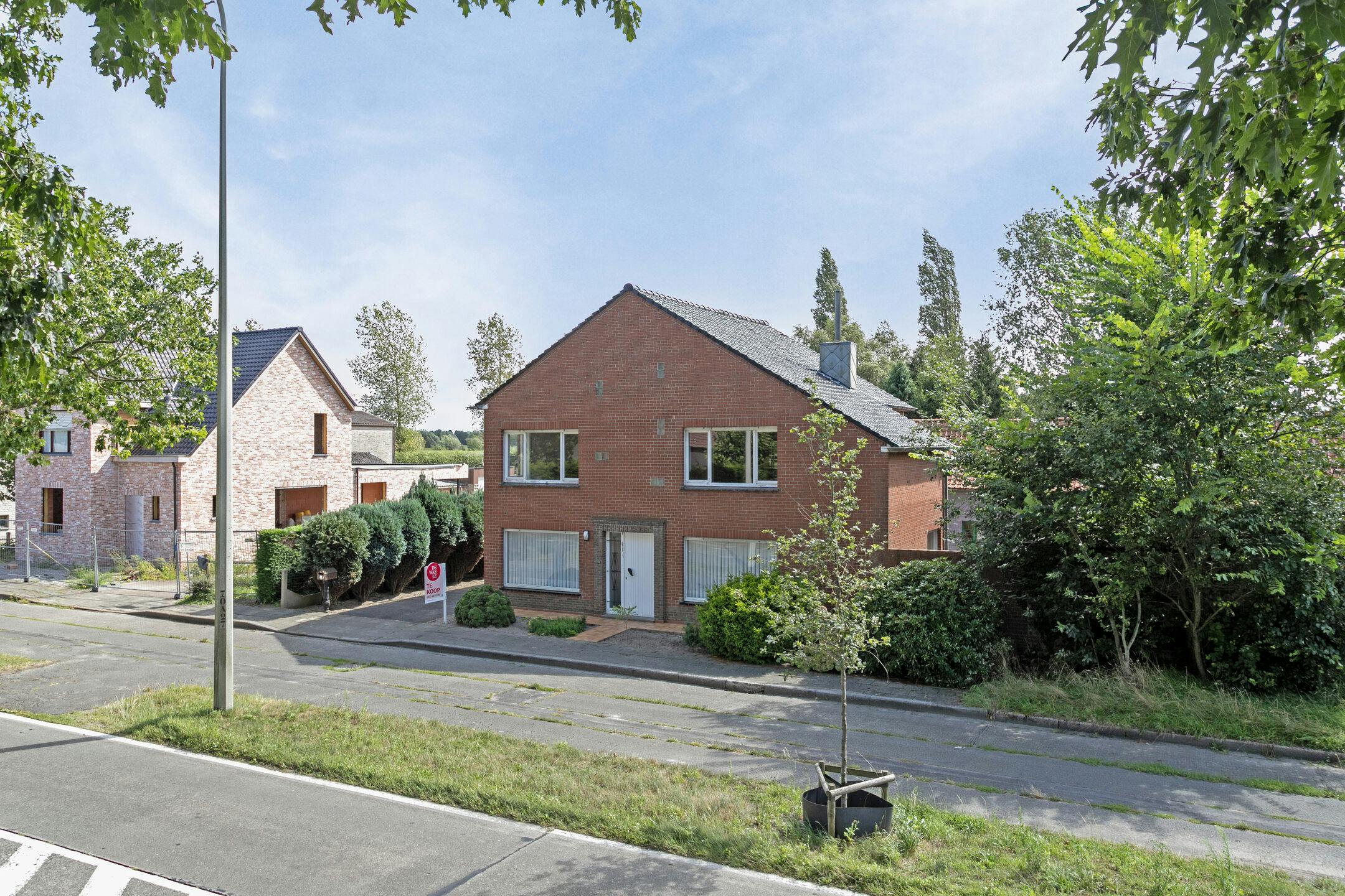Vrijstaand huis met 3 slaapkamers en 1.675m² grond te Sijsele foto 5