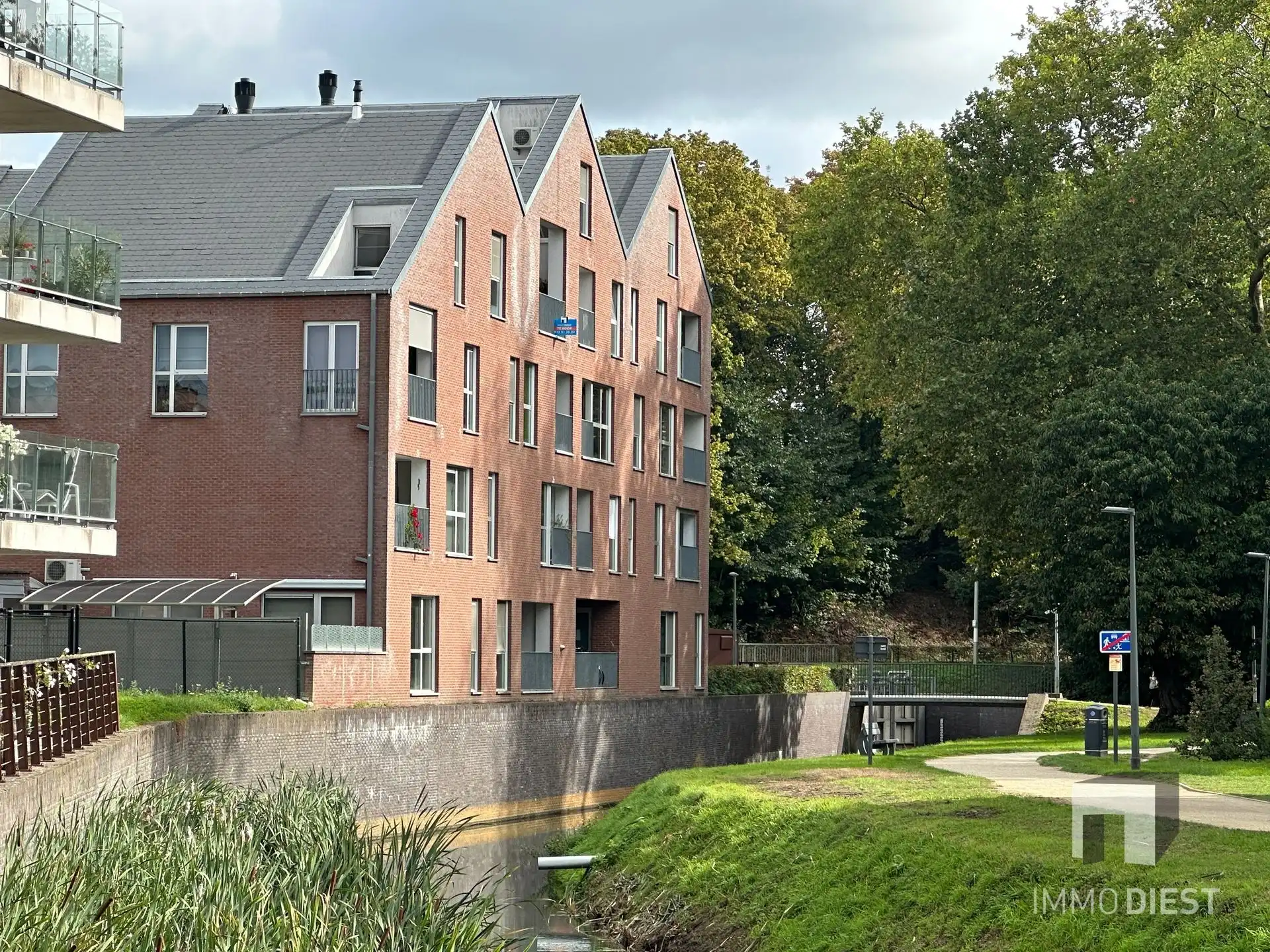 Knappe duplex met zicht op park en Demer - 3 slpks en parking foto 2