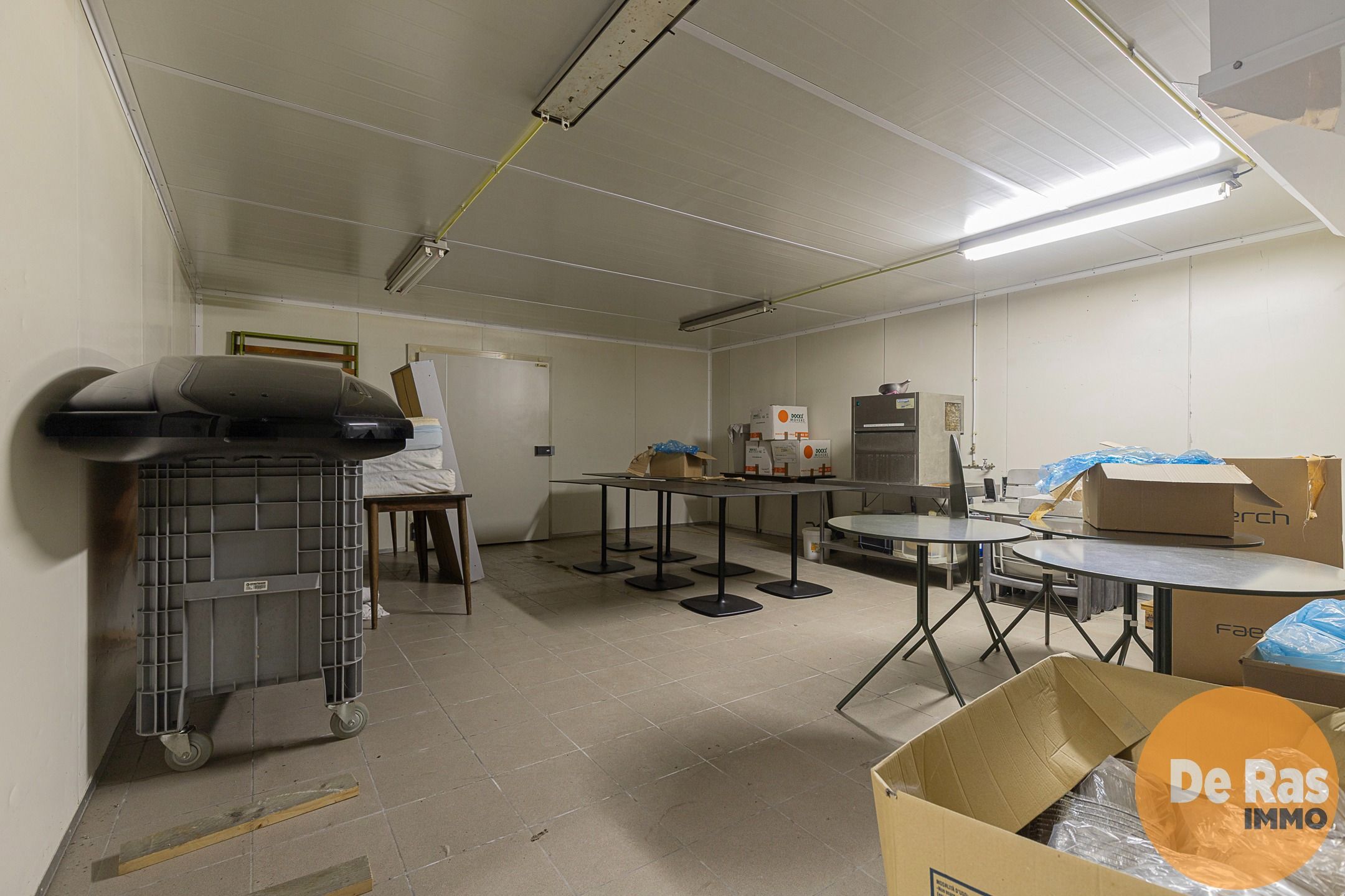 HERZELE – Multifunctionele loods met villa foto 25