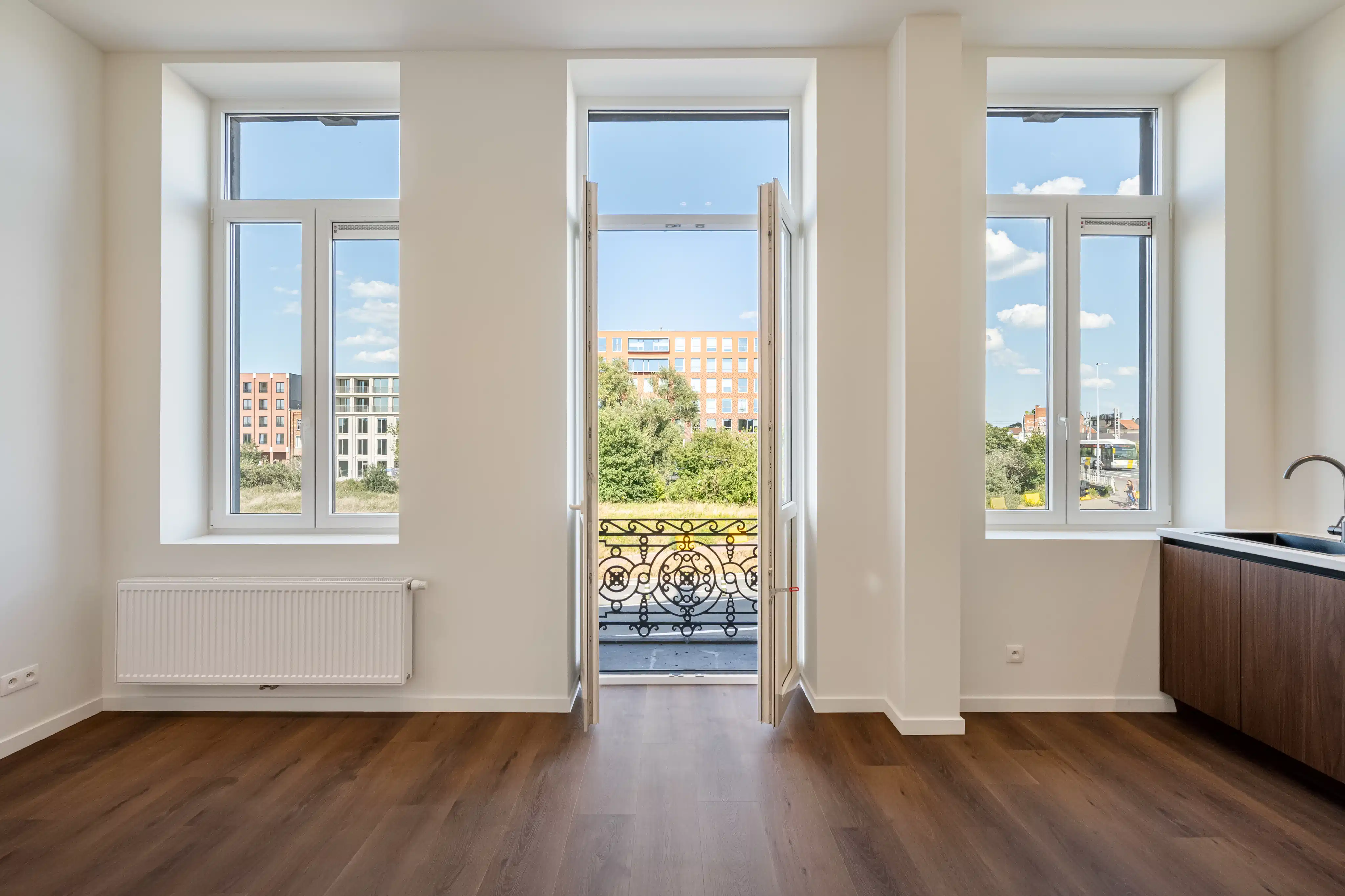 Excl. gerenoveerde herenwoning (3 entiteiten) aan het water foto 12