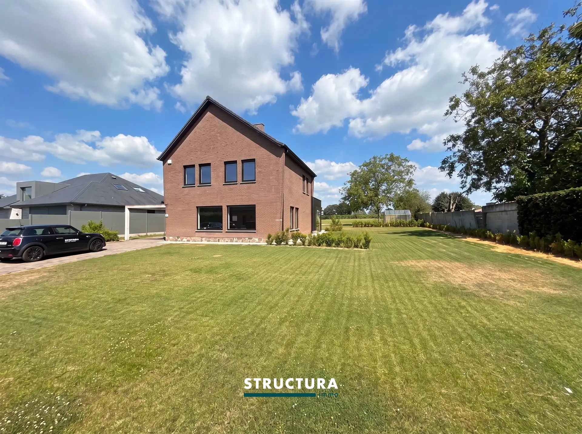 Volledig gerenoveerde woning gelegen op een rustige locatie foto 2