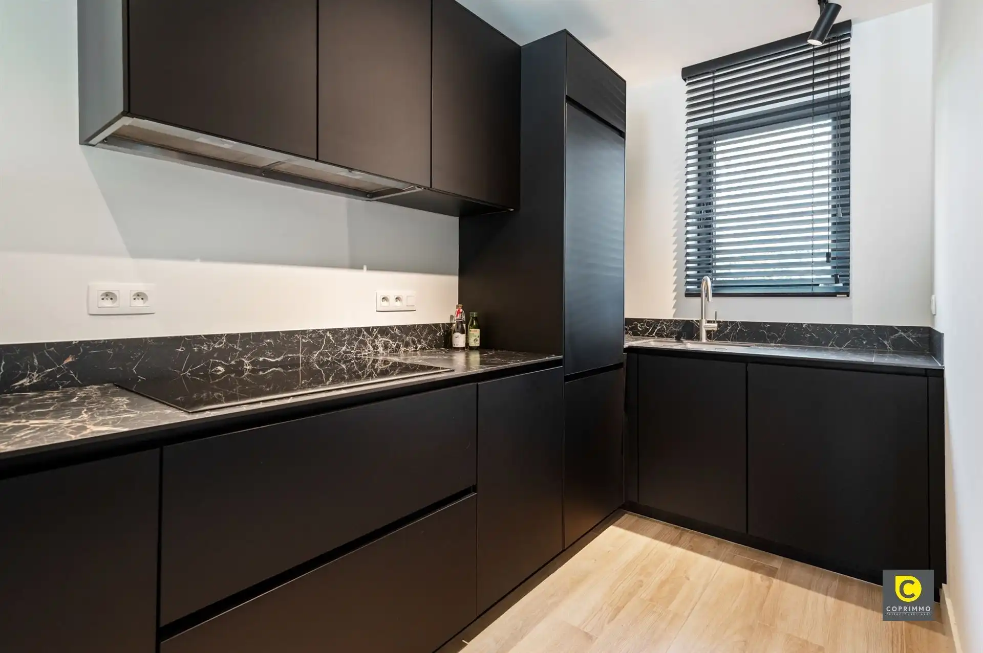 Instapklare 4 slpk woning met tuin op toplocatie! foto 4