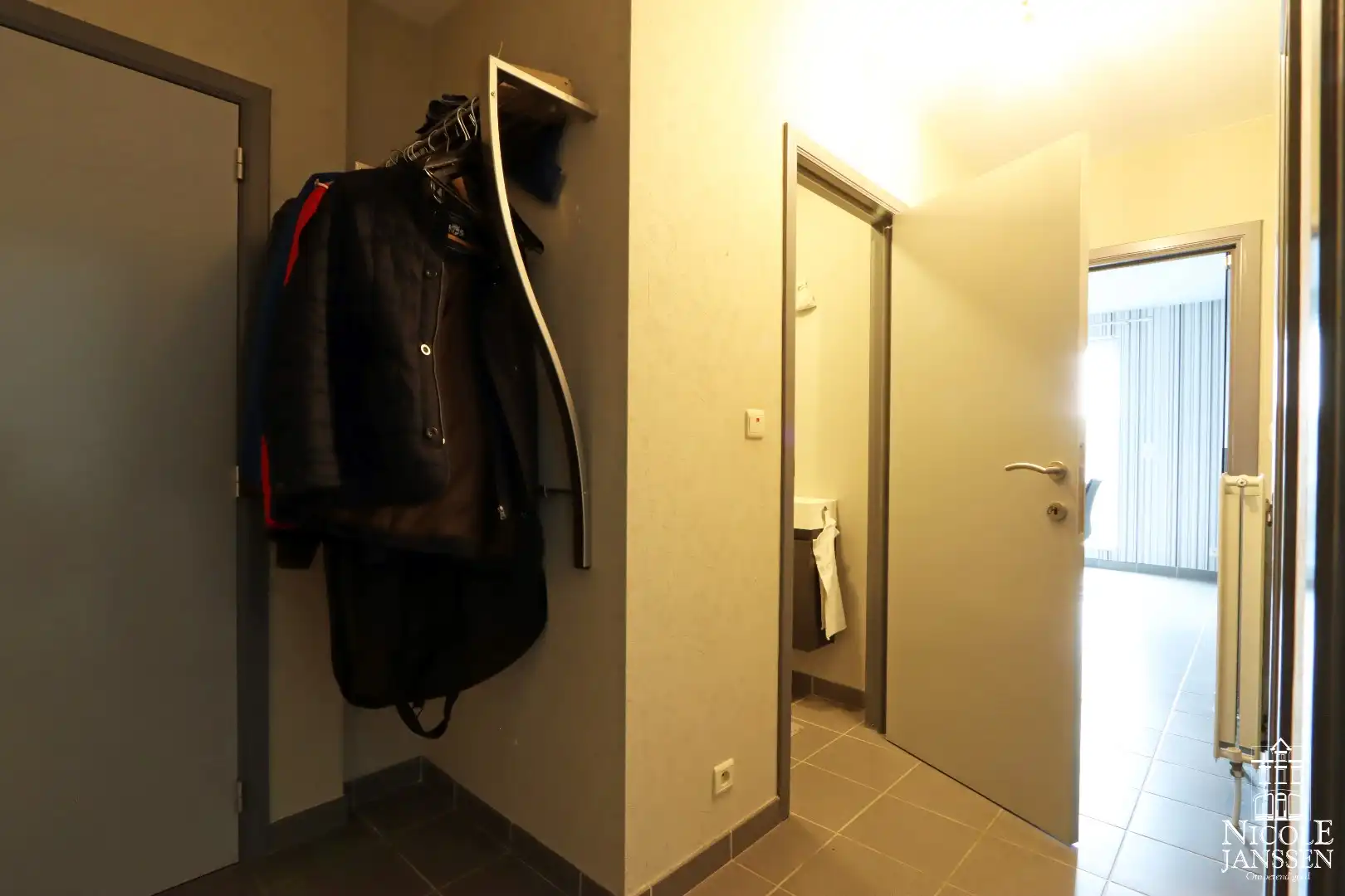 Praktisch gelijkvloers appartement foto 3