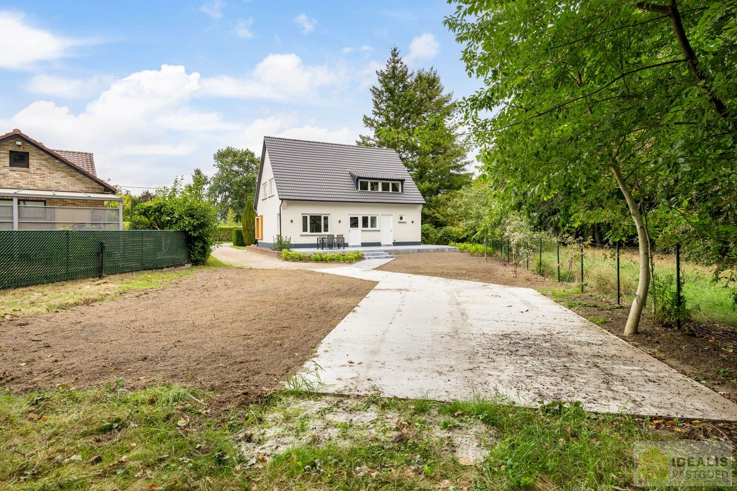 PRACHTIG GELEGEN EN INSTAPKLARE VILLA IN NIEUWBOUWSTAAT! foto 41