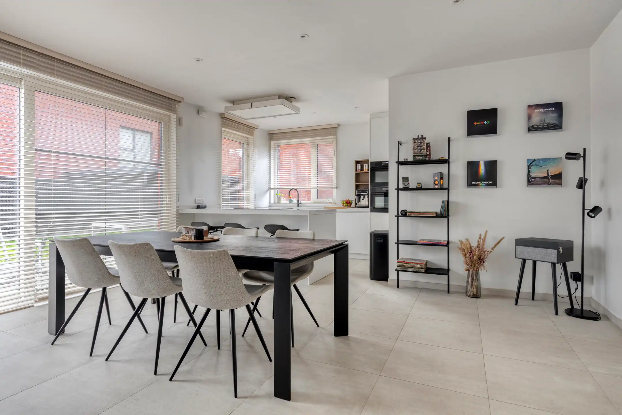 Moderne energiezuinige architectenwoning in Deurne - Zuid foto {{pictureIndex}}