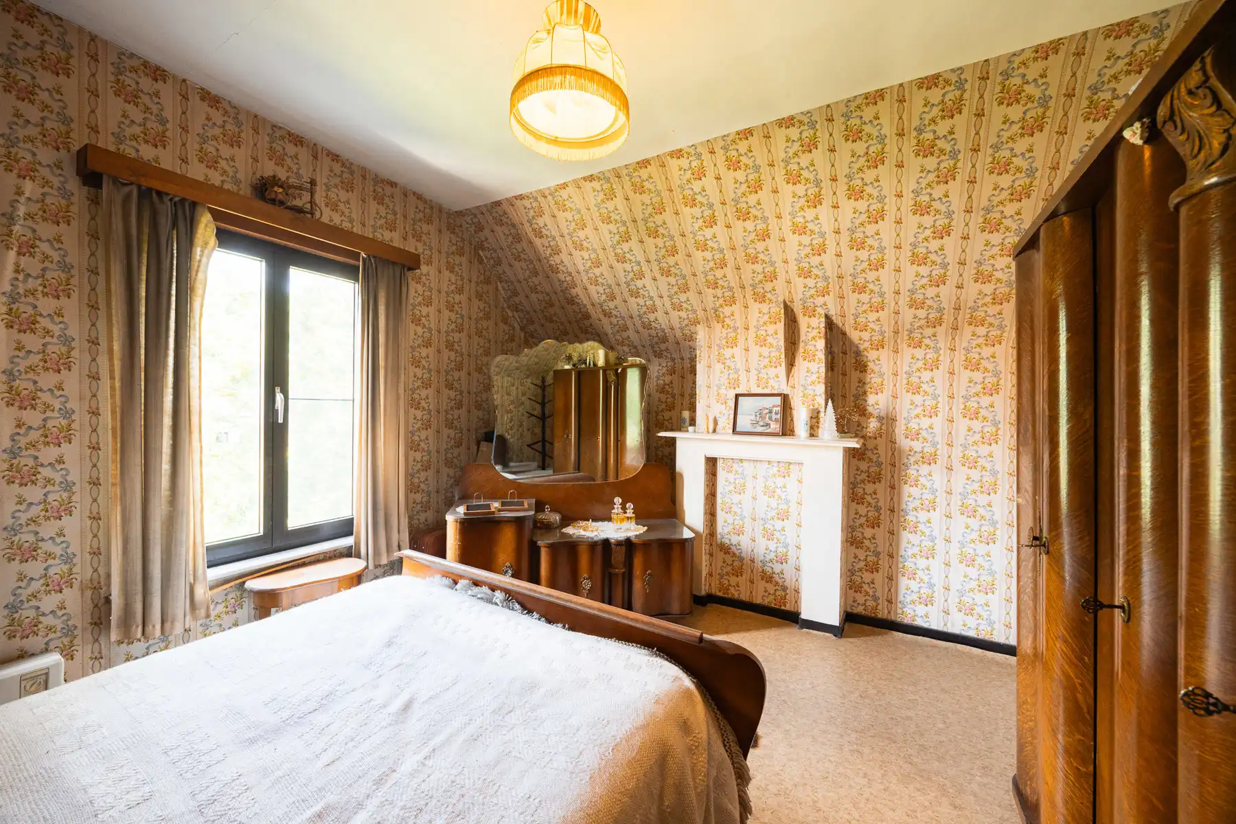 Charmante te renoveren halfopen woning met veel potentieel foto 18