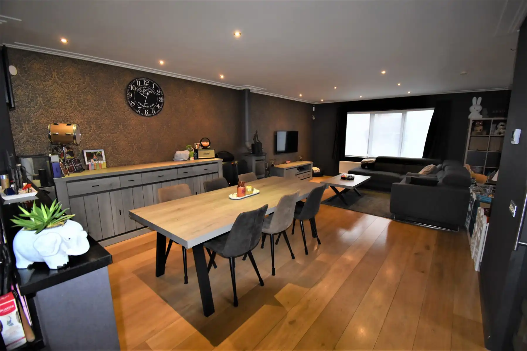 Grote, energiezuinige woning langs kanaal  foto 3