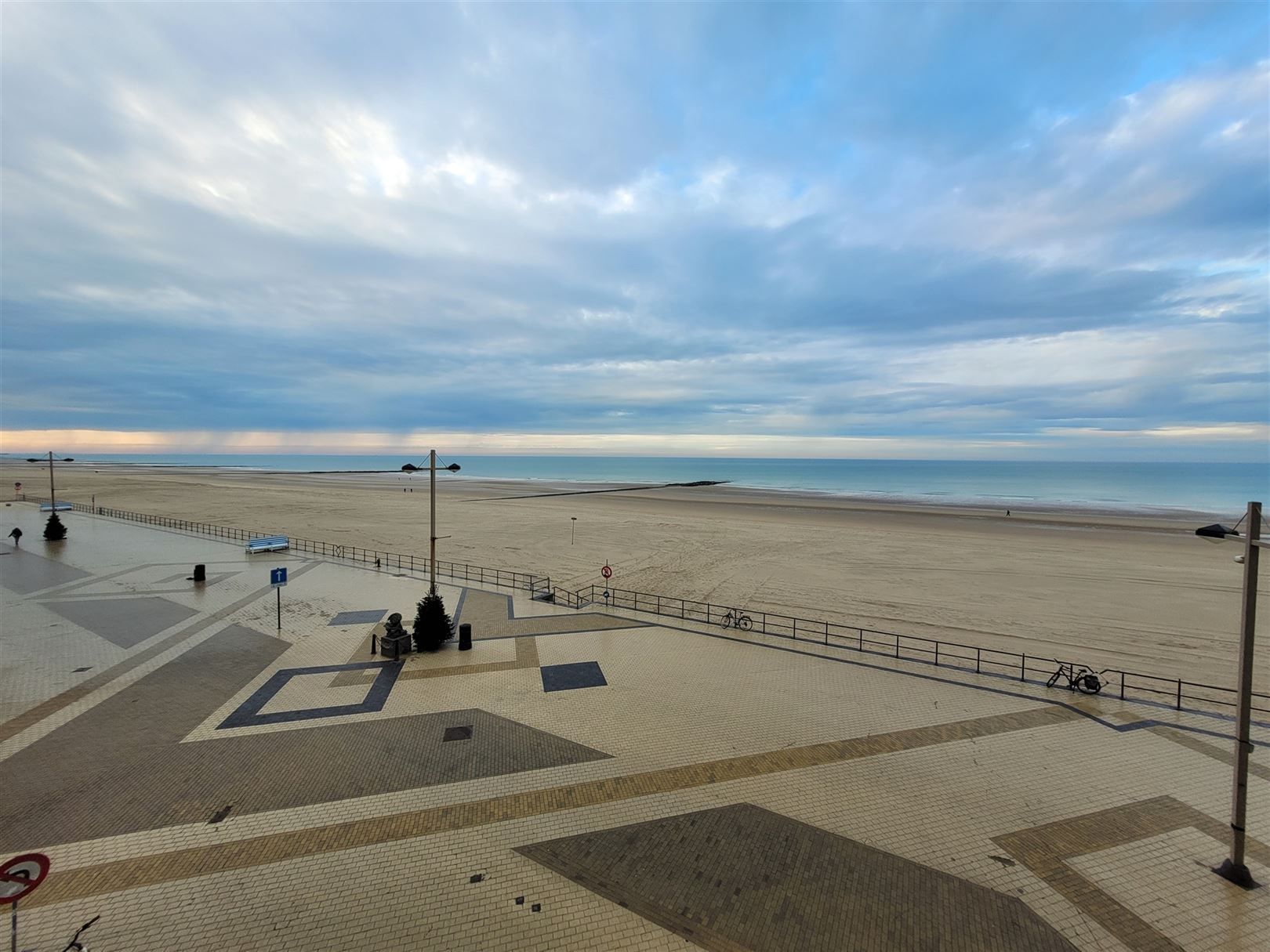 Gemeubeld appartement met zeezicht foto 6