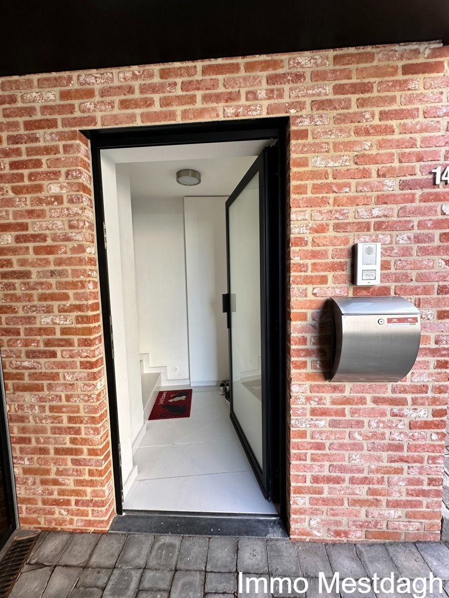 Recent nieuwbouw appartement met terras pal in centrum Diest foto 3