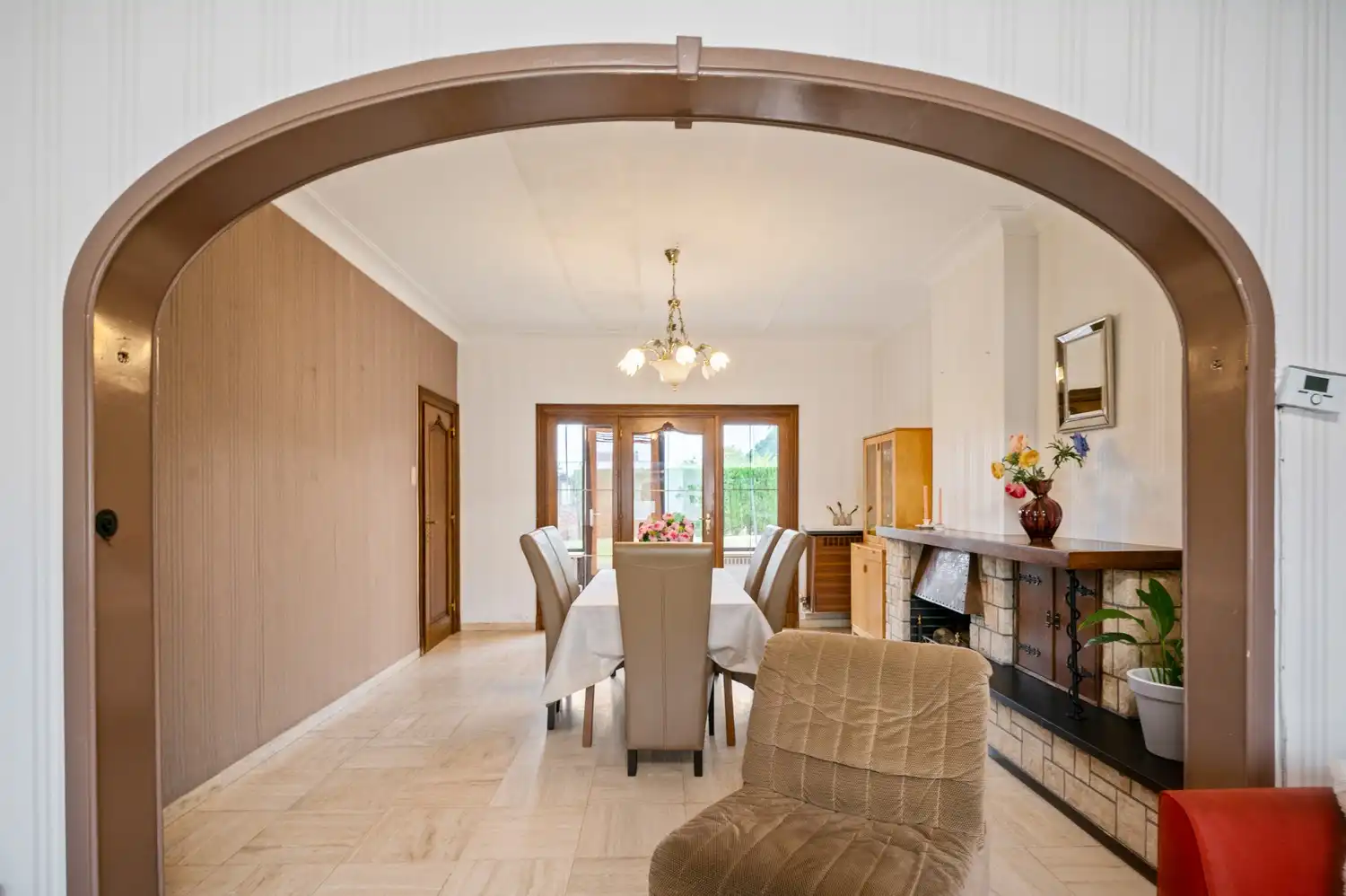 Ruime woning met 3 slpkrs en bijgebouw op perceel van 1547m² te O.L.V.-Waver foto 5