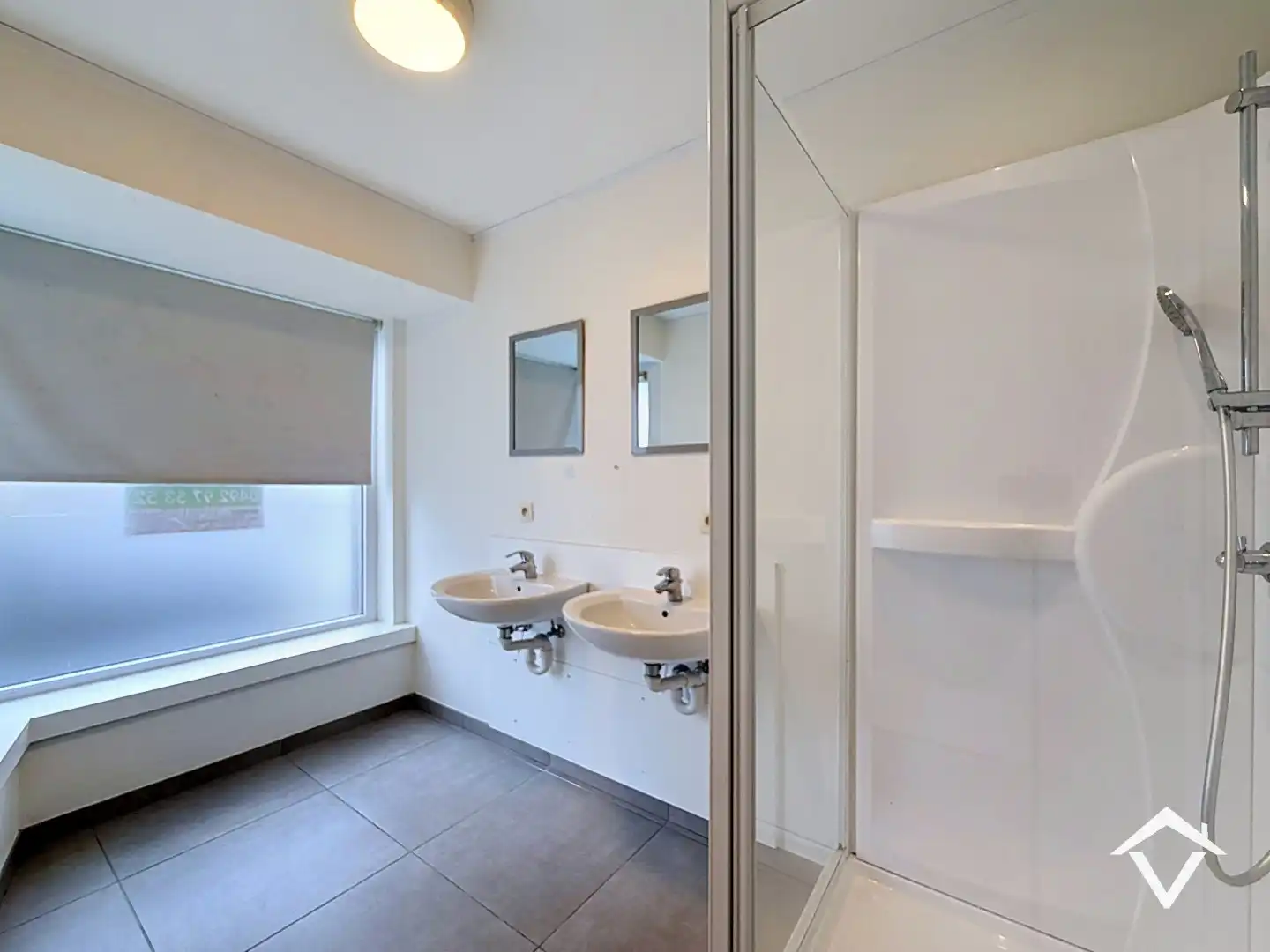 Centraal gelegen woning met 5 slaapkamers te Roeselare foto 9