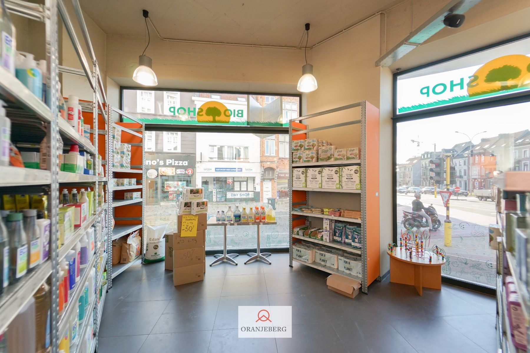 Ruim hoekpand (325 m²) op TOPligging met visibileit foto 9