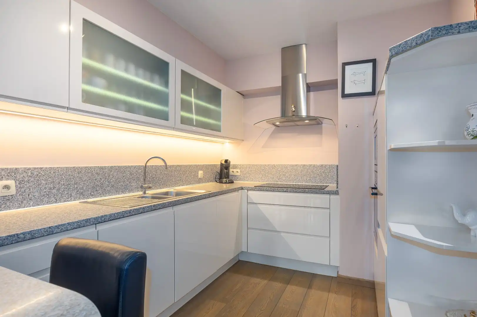 Appartement te koop foto 5