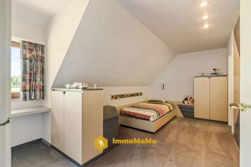 UNIEKE VILLA MET WEILAND EN PAARDENSTALLEN OP EEN TOPLOCATIE TE KOOP IN MENDONK (GENT) foto 23