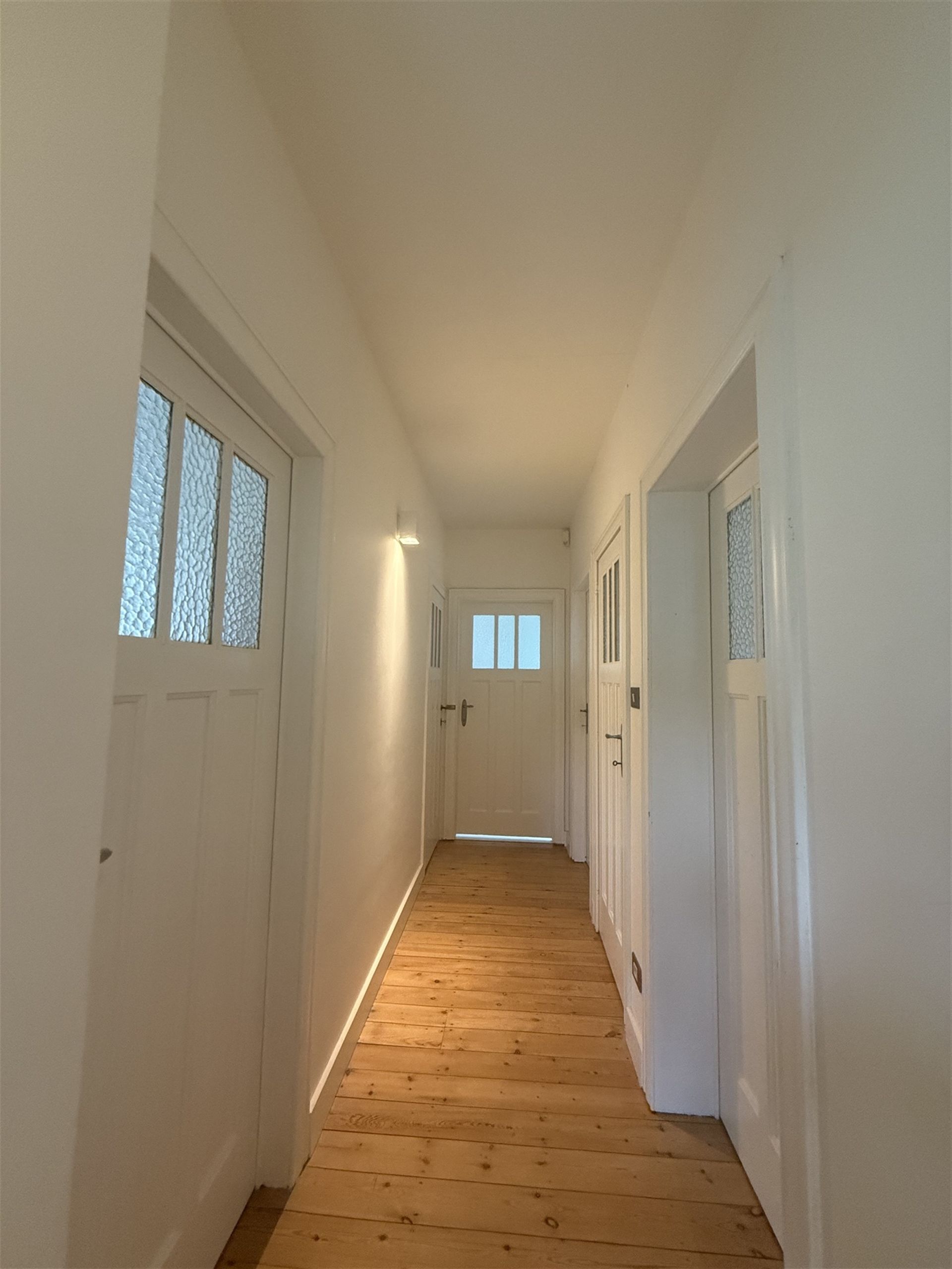 Prachtige, gerenoveerde woning met 4 slaapkamers foto 18