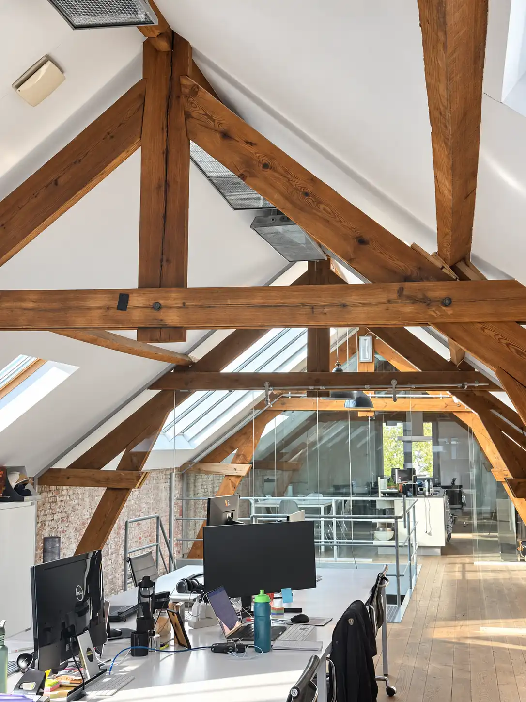 Stijlvol kantoor met industriële look op ’t Eilandje foto 8