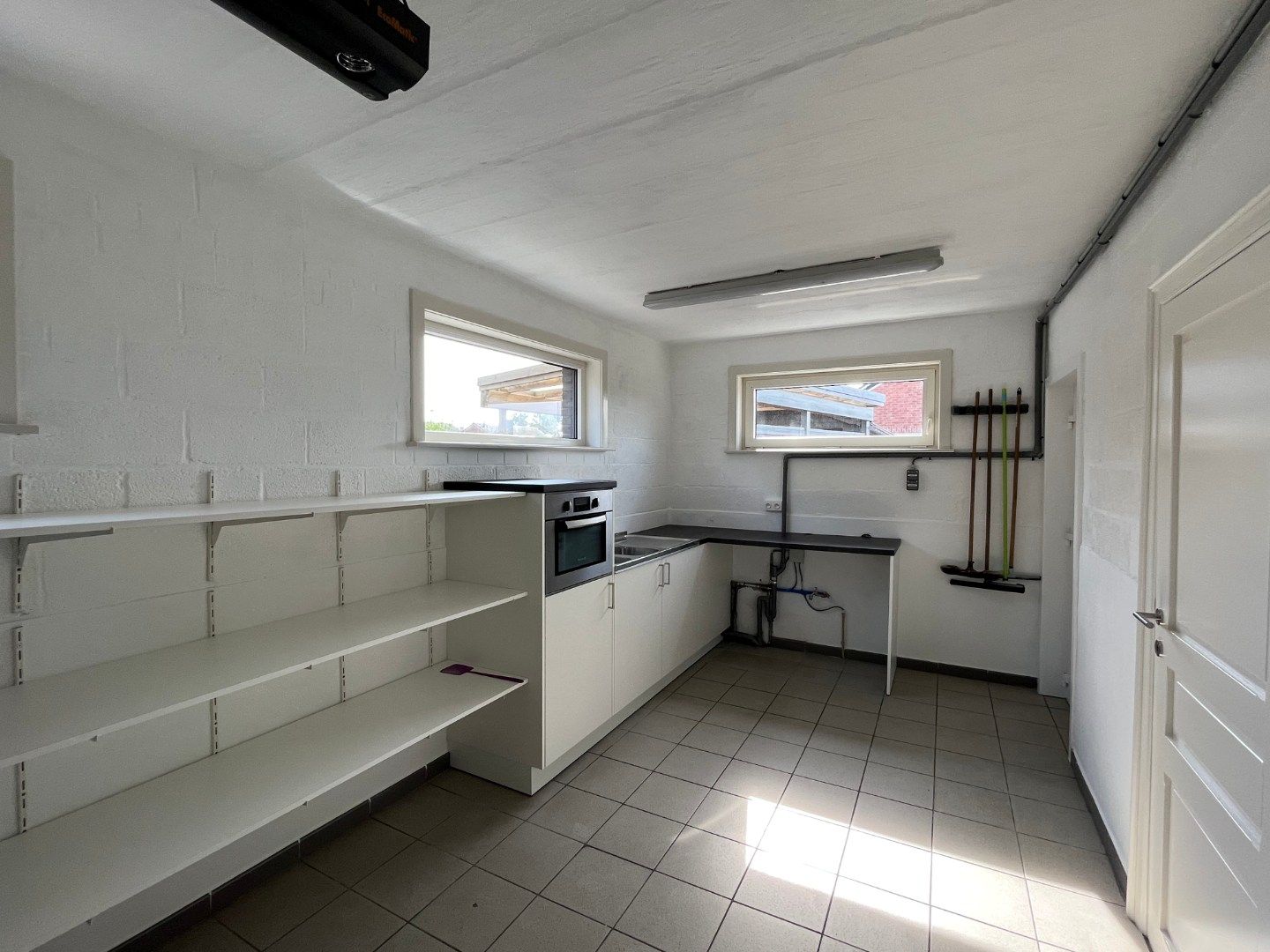 Gezellige woning met 4 slaapkamers in Zulte foto 9