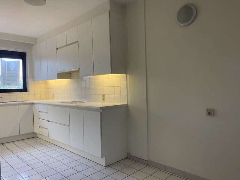 Zeer ruim appartement in centrum van Brasschaat foto 7