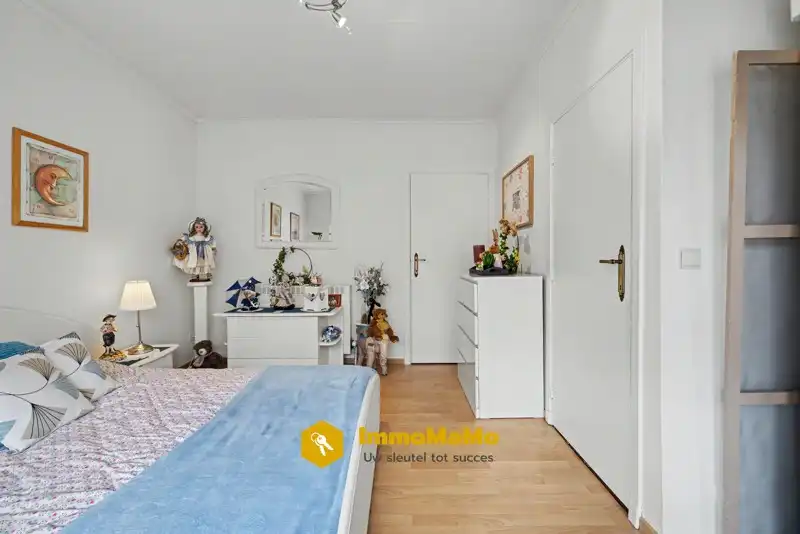 WONING MET 3 SLAAPKAMERS, INPANDIGE GARAGE EN STEIGER AAN DE MOERVAART TE KOOP IN MOERBEKE foto 13