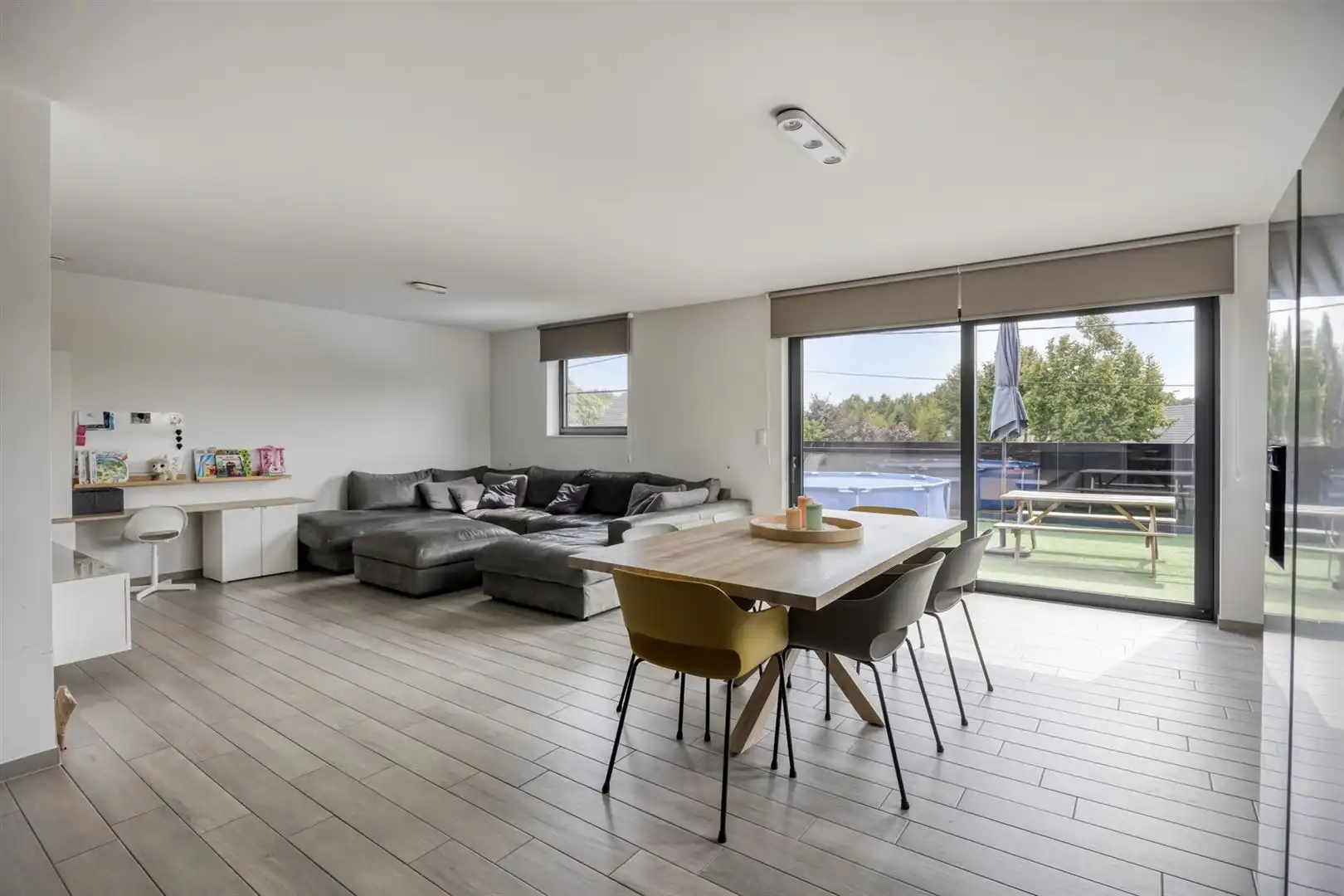 TE KOOP: Handelshuis met pizzeria & appartement in Koersel! foto 28