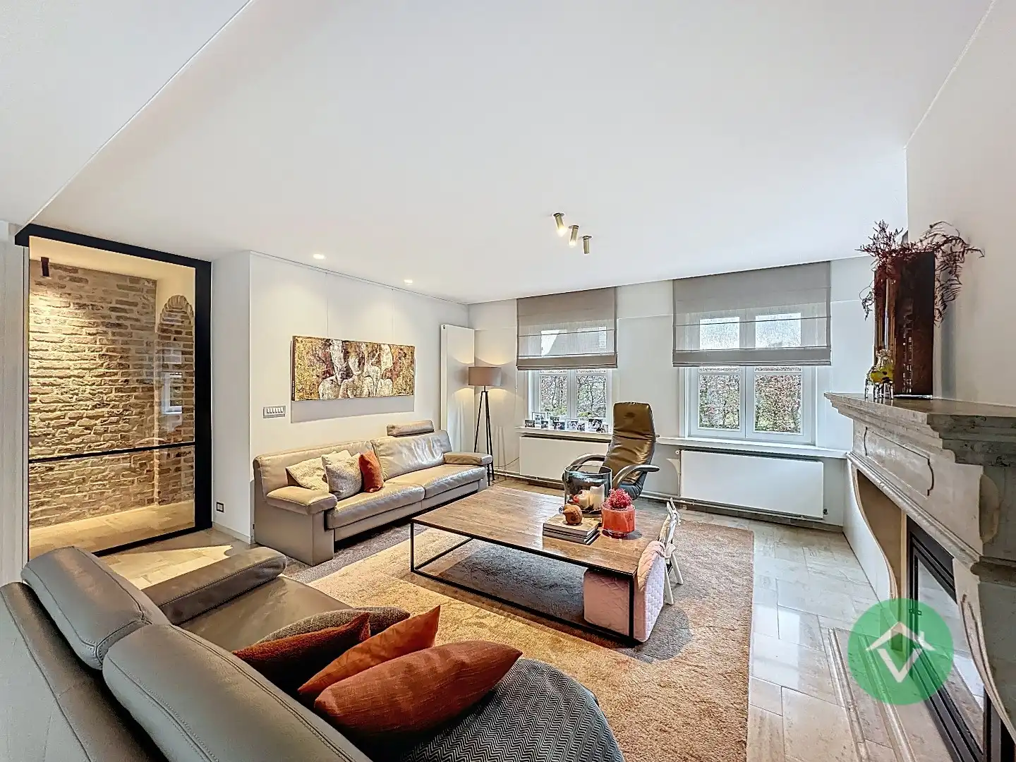 Exclusieve alleenstaande villa met zonnige tuin in een gegeerde woonomgeving te Koekelare foto 4