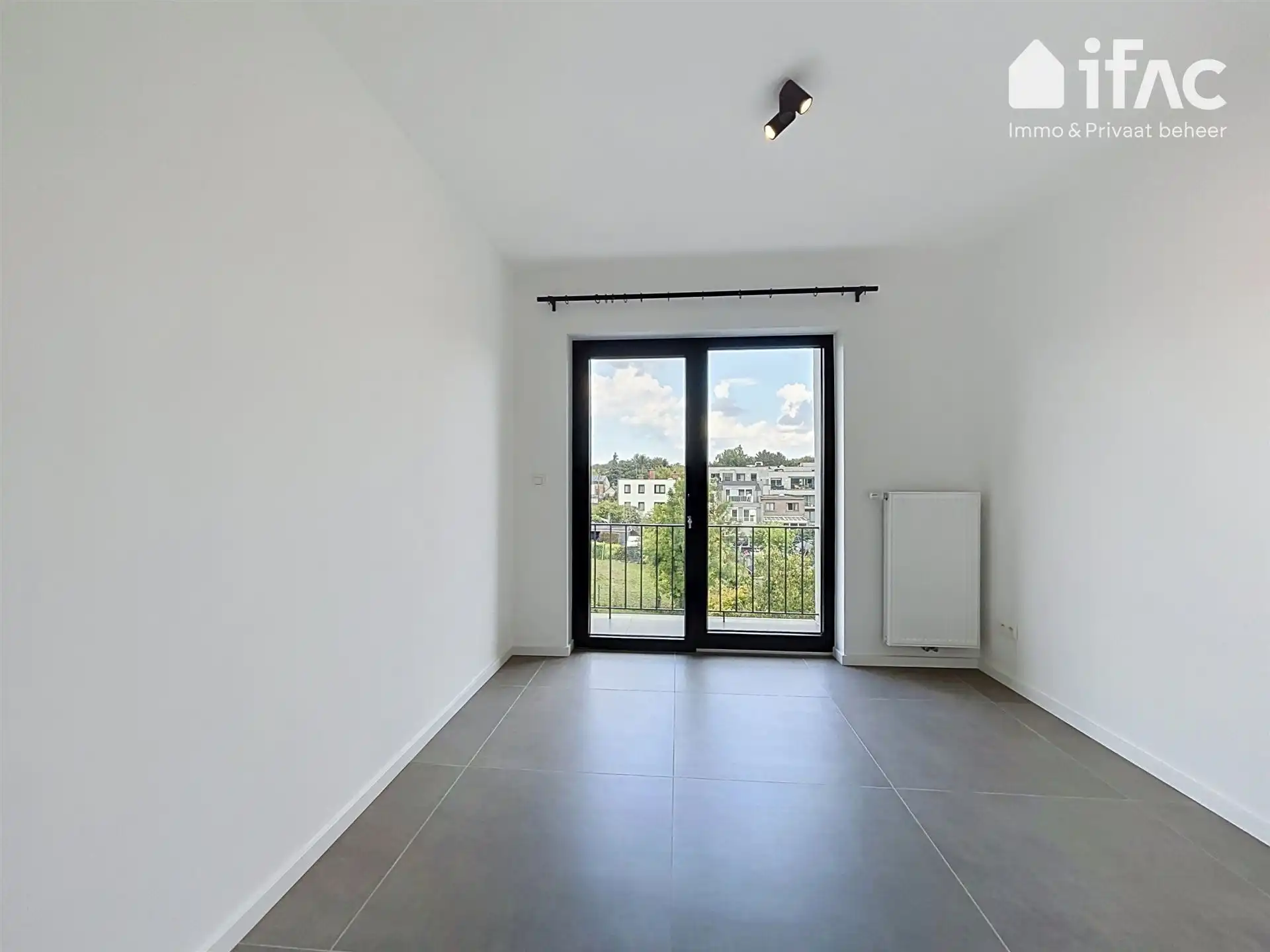 Modern appartement met terras en 2 slaapkamers foto 6