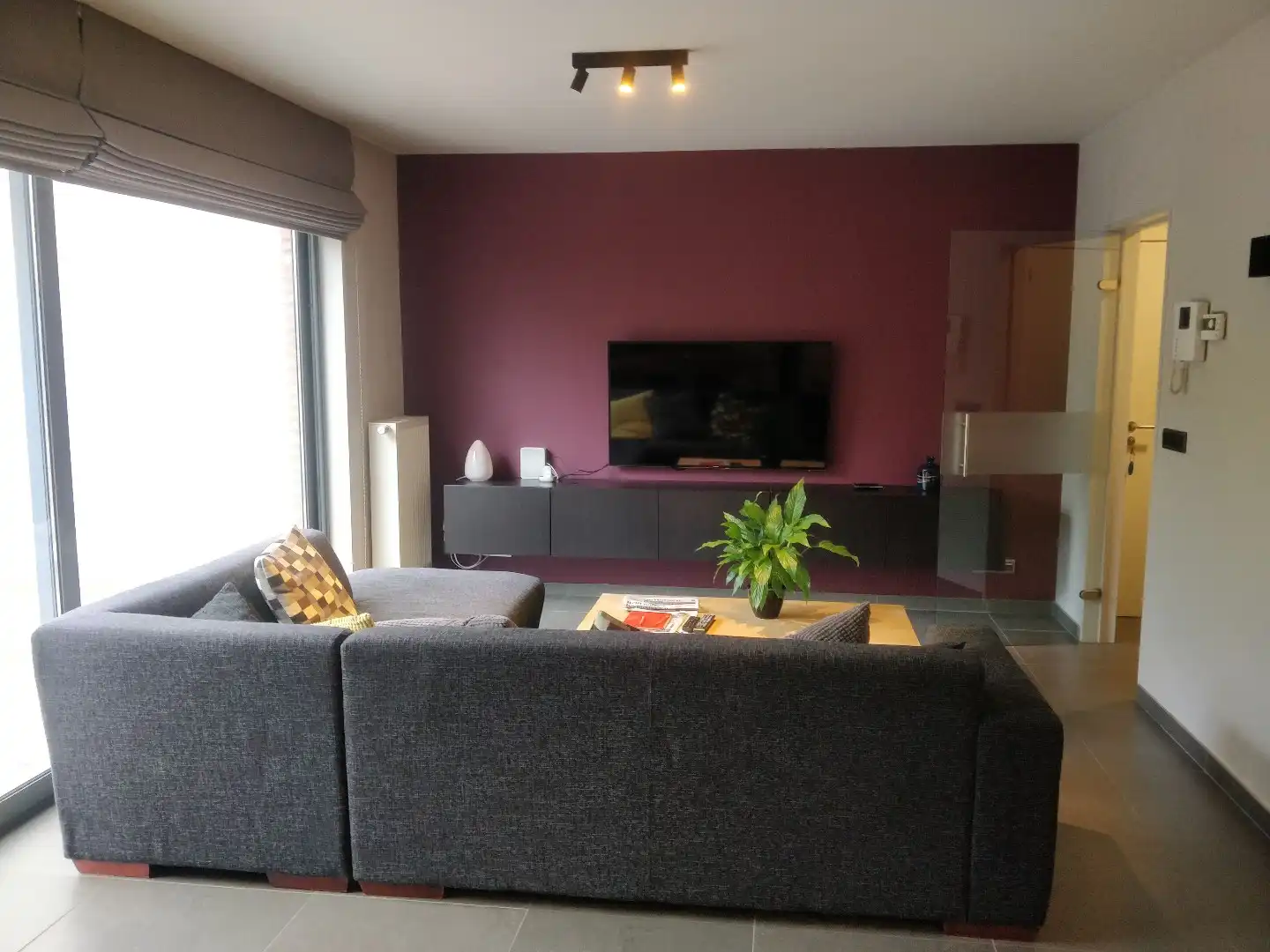 Gelijkvloersappartement met twee slaapkamers en binnentuin foto 5