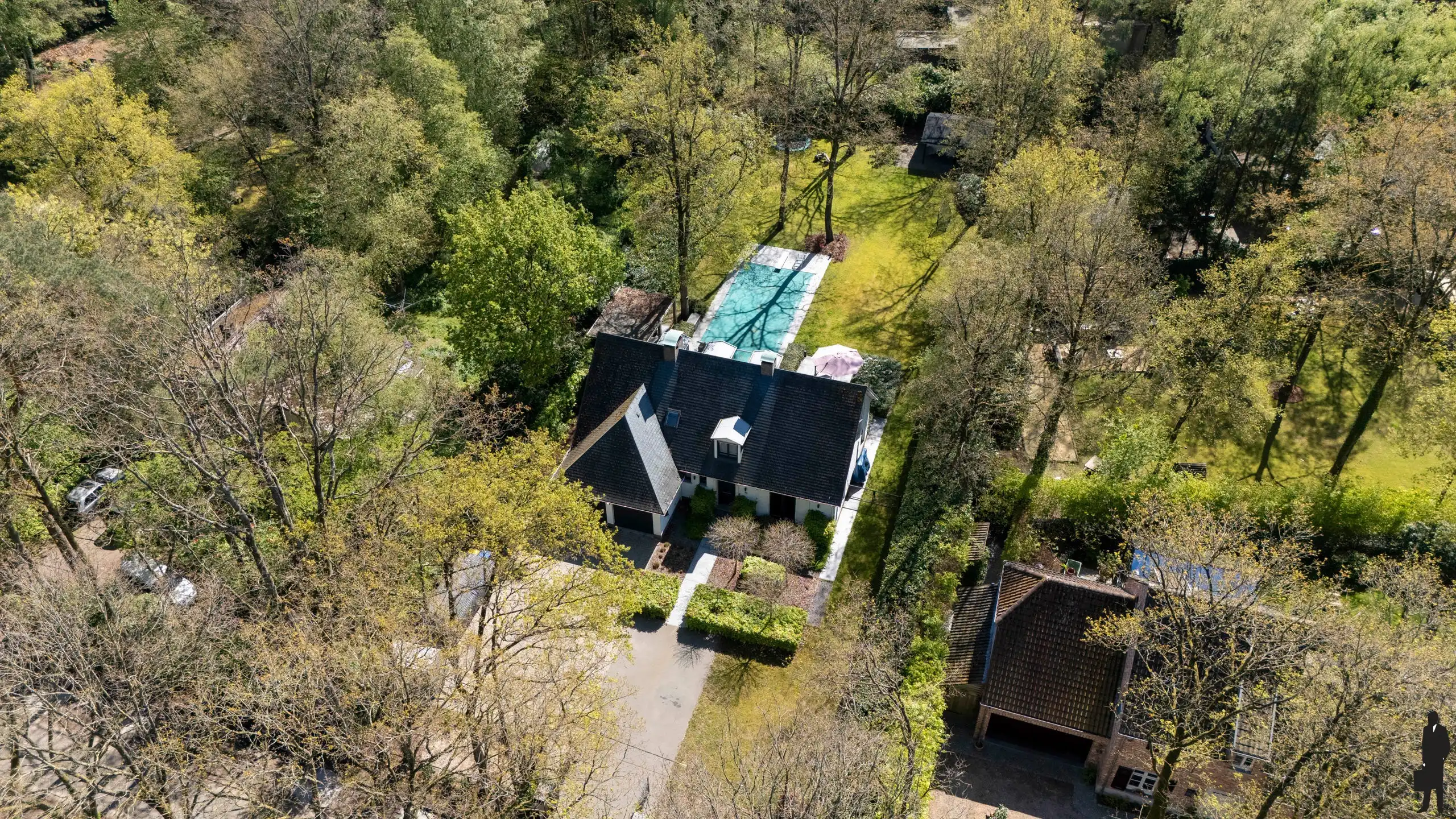 Charmante villa met zwembad op rustige ligging foto 3