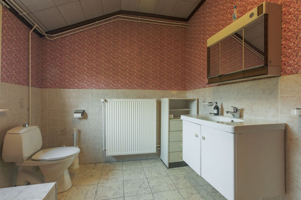 Hoeve met stallen op 3780 m² aan de grens met Elsegem foto 26