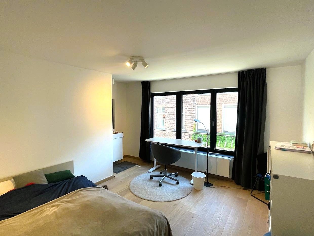 Recent gerenoveerde woning in hartje Leuven – ideaal voor co-housing! foto 17