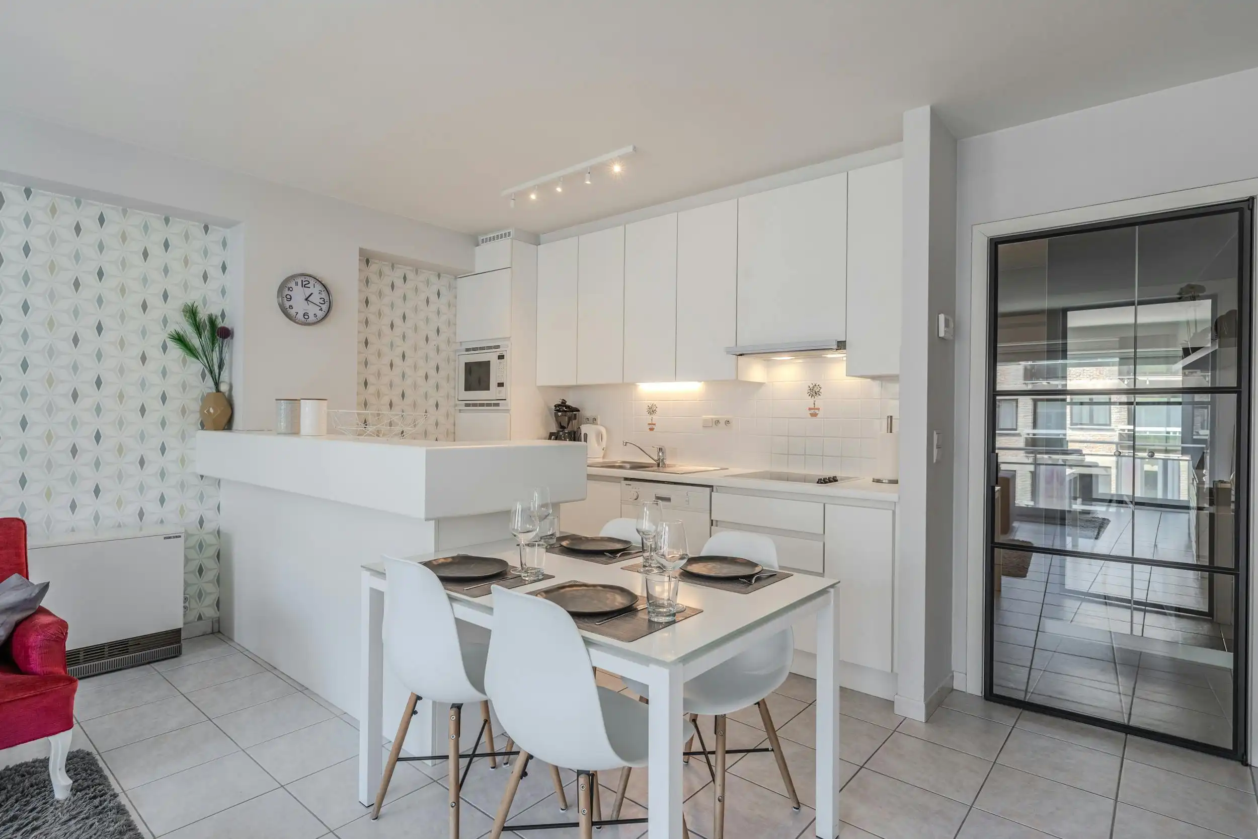 Prachtig appartement met 2 slaapkamers en zijdelings zeezicht !  foto 14