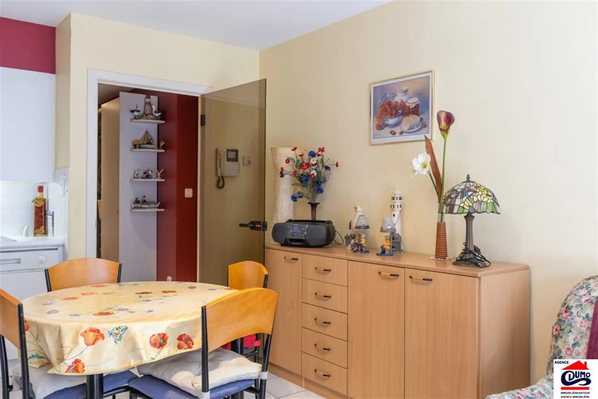 Gemeubeld appartement met 1 slaapkamers op het gelijkvloers foto 10