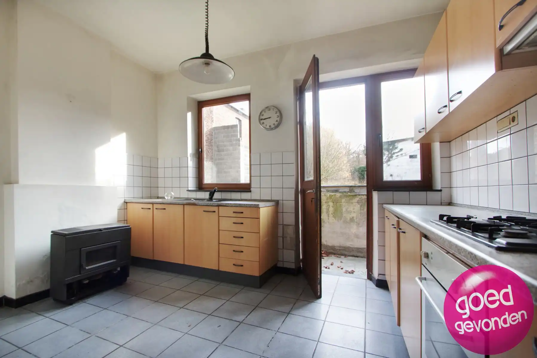 TE RENOVEREN WONING - 3 RUIME SLK - TERRAS - TUIN - PARKING foto 21