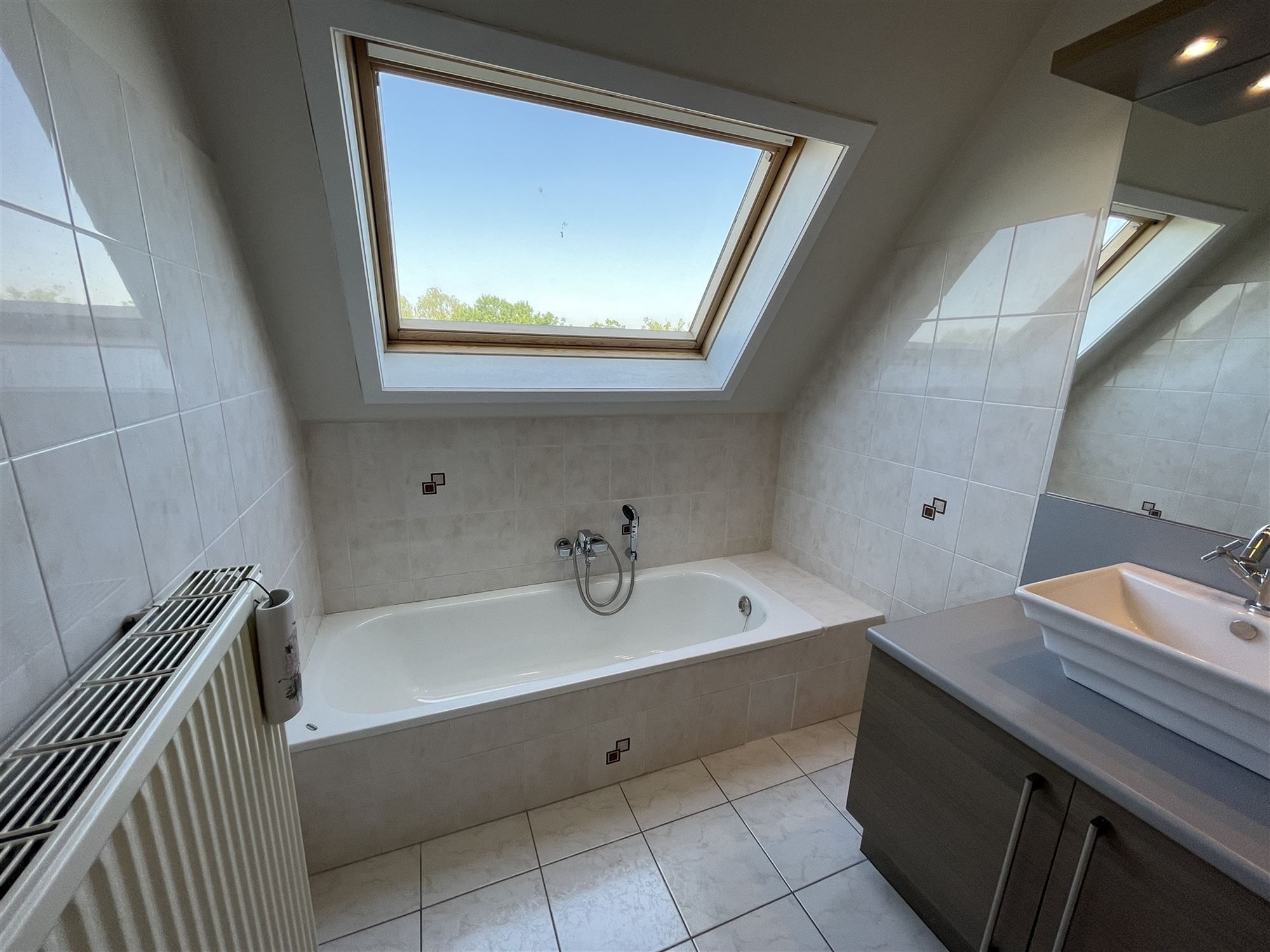 Appartement met terras en garage foto 8