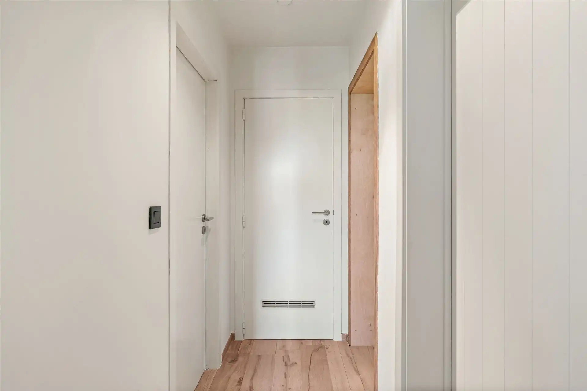 Ruim en verzorgd appartement met 2 slaapkamers in Harelbeke foto 13