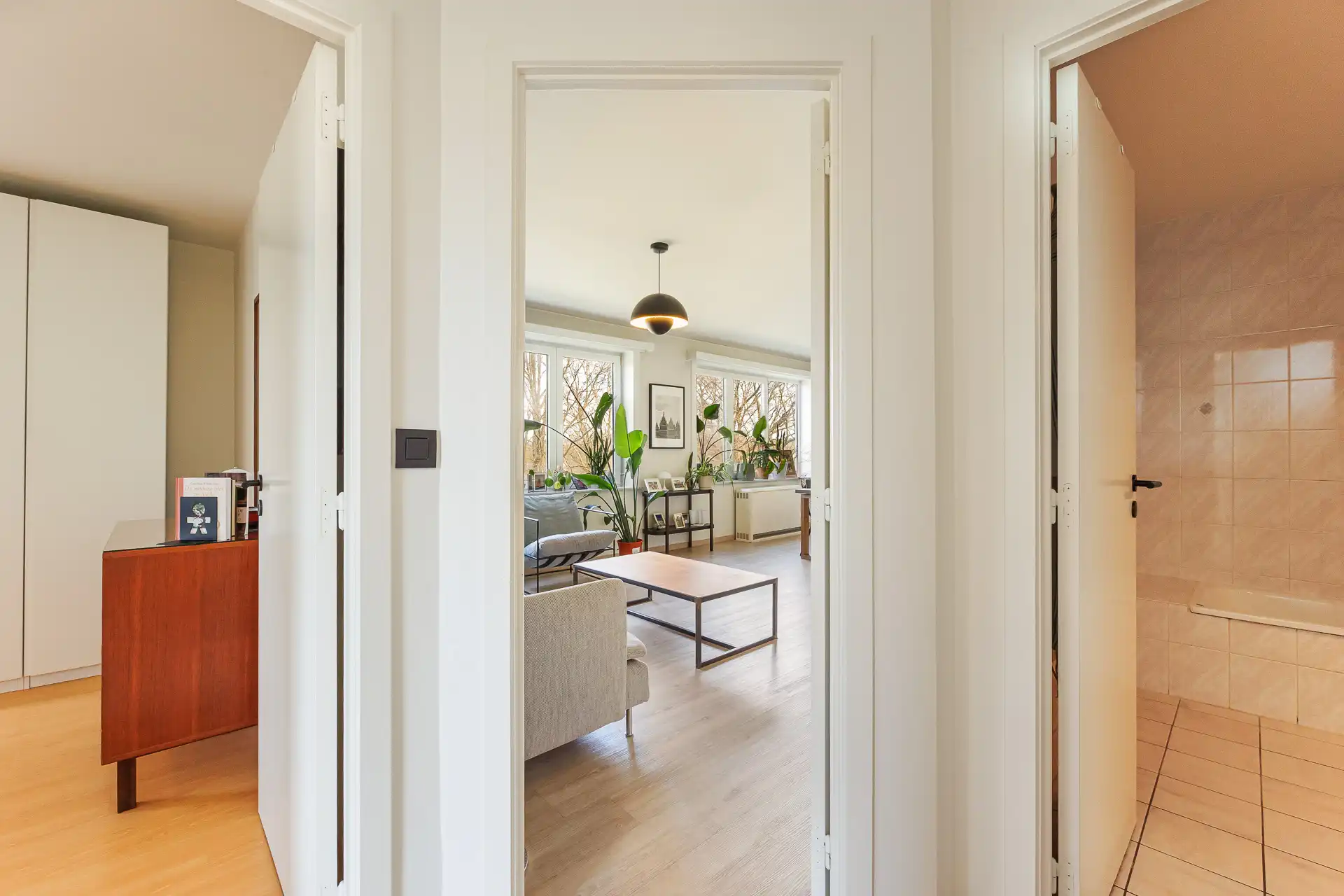 Lichtrijk instapklaar appartement met 2 slpk's en parking foto 13