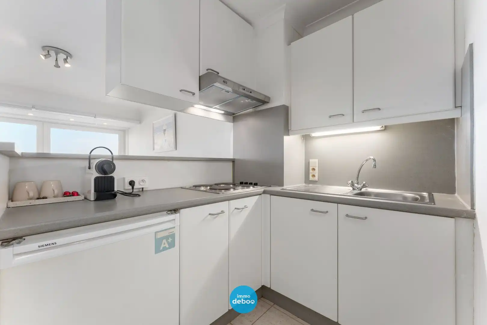 Instapklaar appartement met frontaal zeezicht foto 4