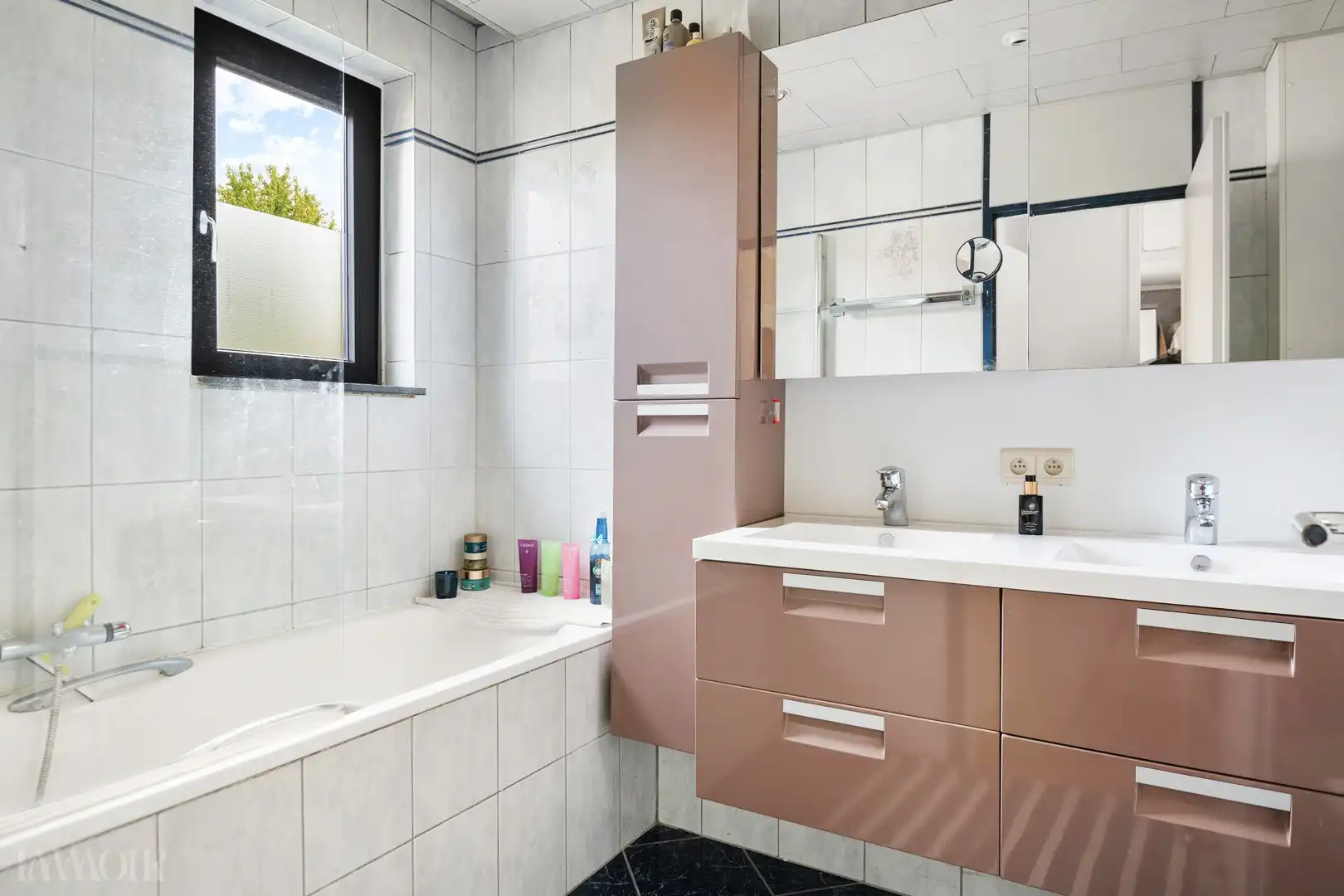 Charmante HOB met zuidgerichte tuin en garage in Brasschaat. foto 25