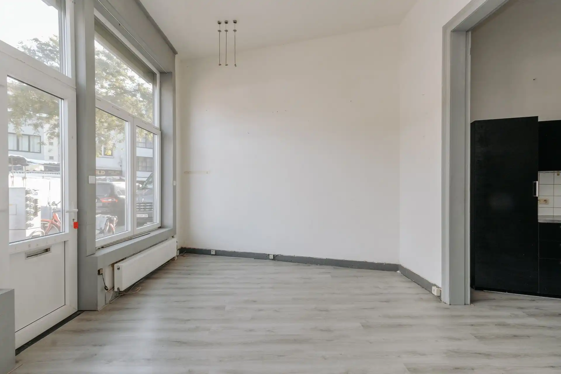 Te renoveren woning met 3 slaapkamers en koer foto 8
