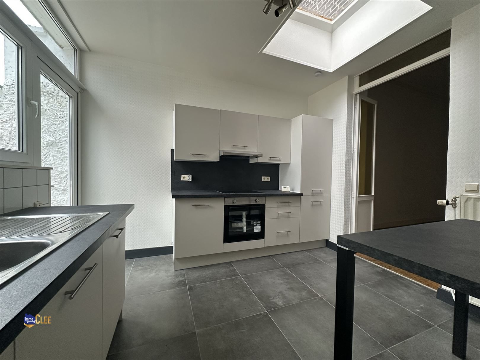 Ruime stadswoning met 3 slpks en koer foto 9