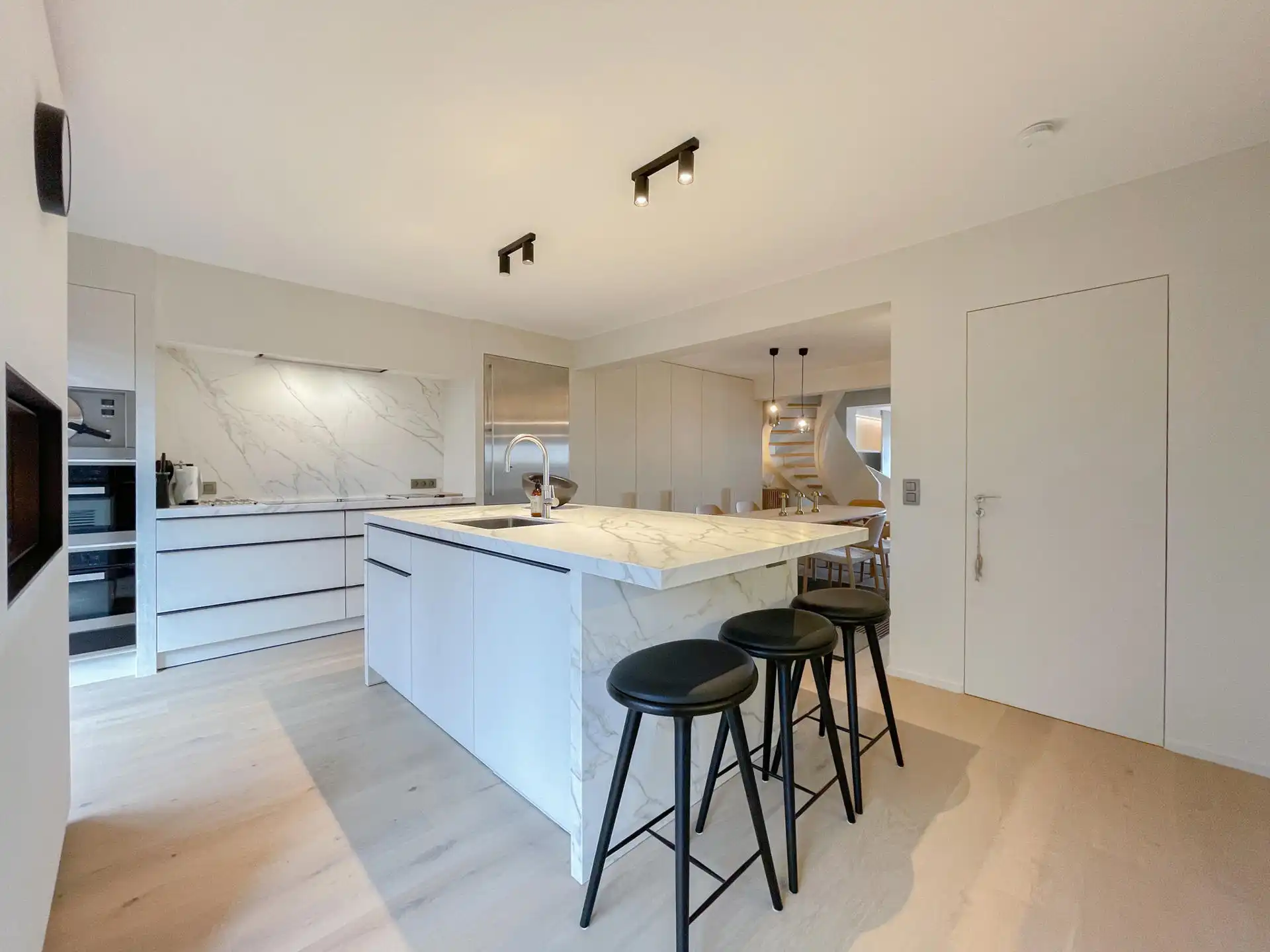 Subliem duplexappartement met panoramisch zicht -- Minigolf foto 18