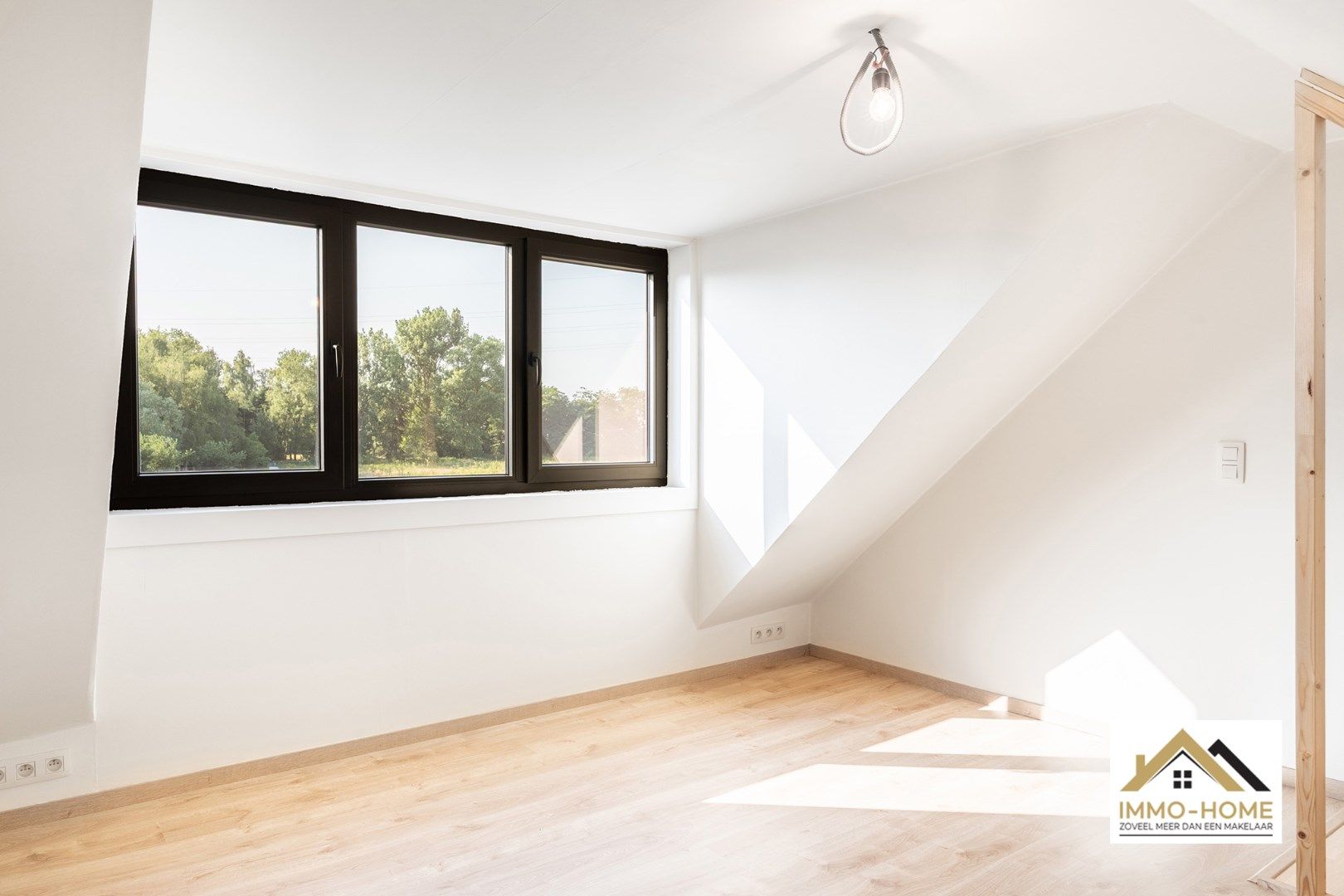 Recent gerenoveerde woning te Oostakker!  foto 15