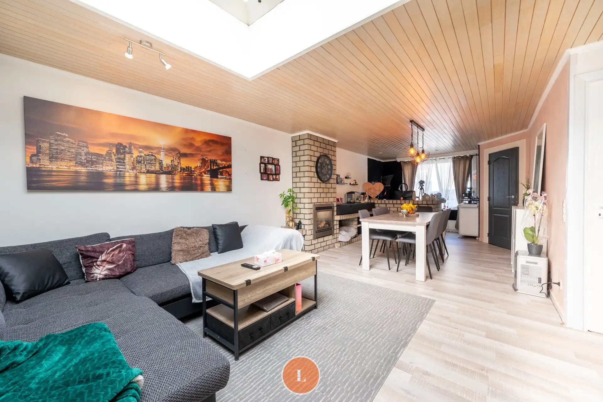 Instapklare woning met 2 slaapkamers, gezellige tuin in Menen. foto 3