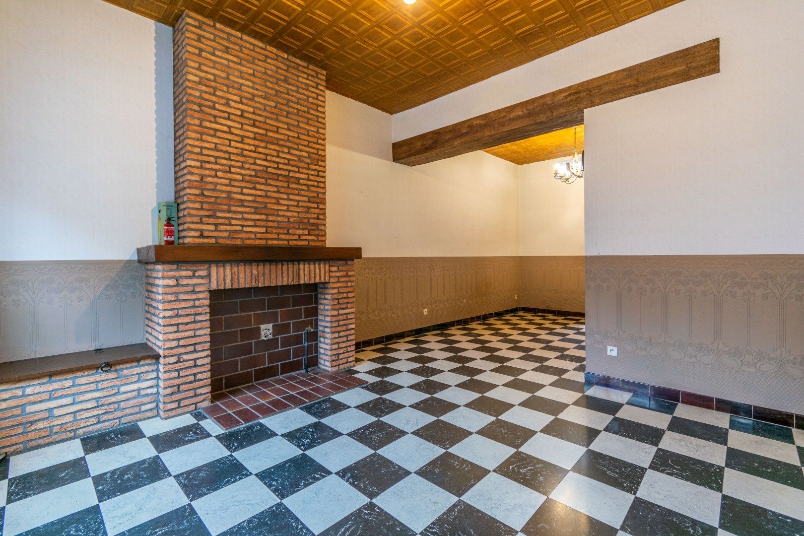 TOPLIGGING: WONING MET 3 SLAAPKAMERS + TUIN ! foto 3
