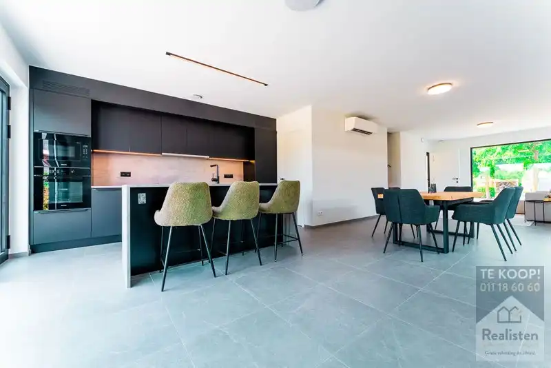 Instapklare nieuwbouwwoning - OB met garage foto 8