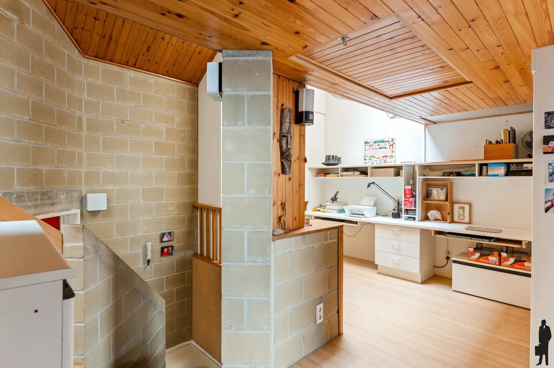 Karaktervolle split-level woning met 4 slpks en zonnige tuin foto 15