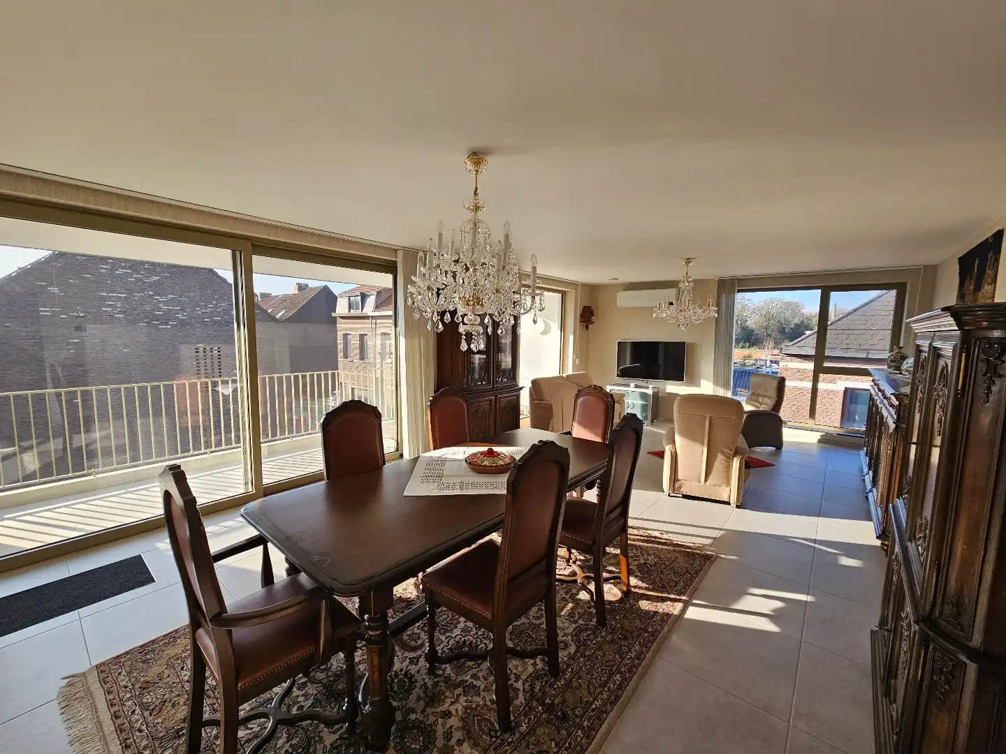 Lichtrijk & energiezuinig - luxe BEN-appartement met 3 slaapkamers en ruim terras foto 3